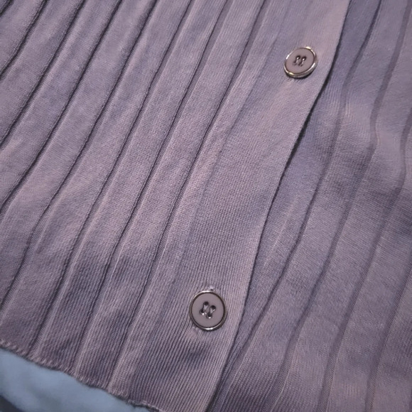 Liz Claiborne Long Sleeve Button Front Collared Tunic Sweater, Beige, EUC! - Picture 8 of 9